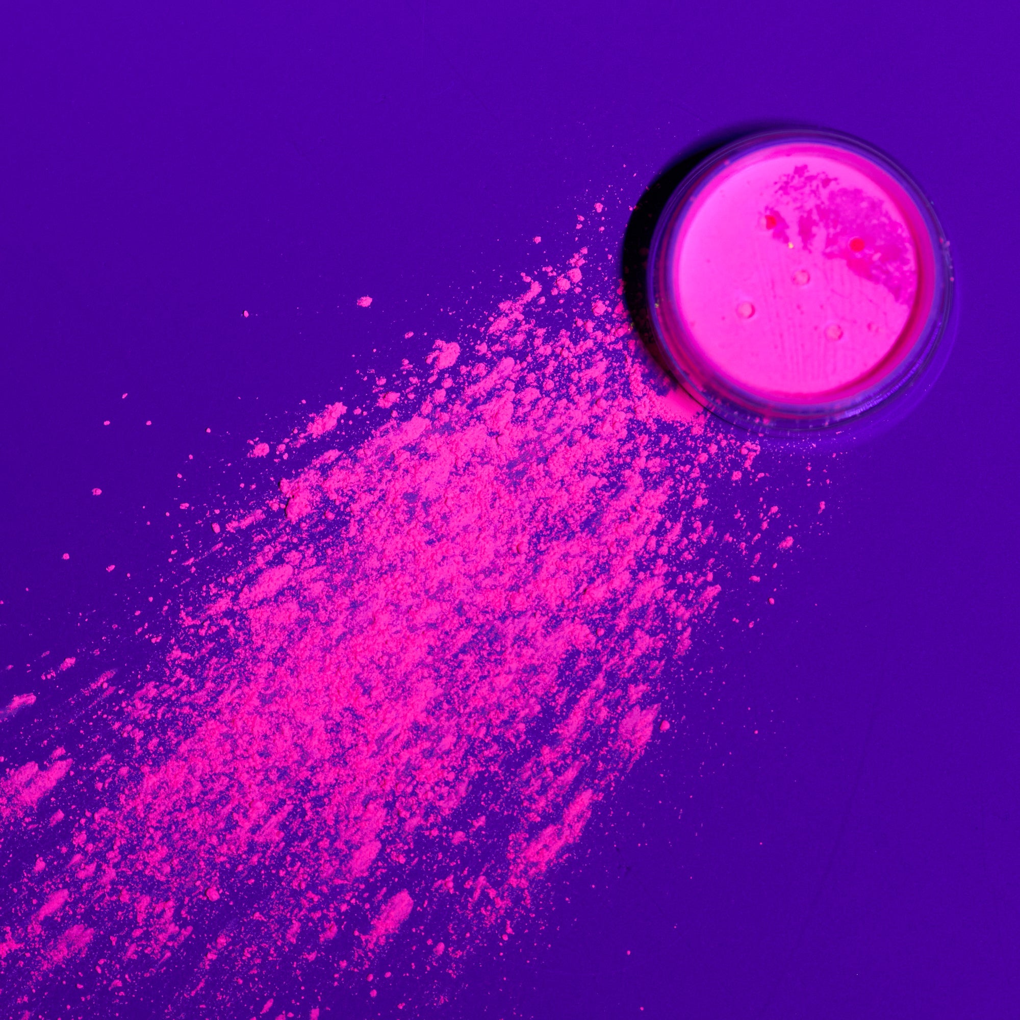 Neon UV Glow Blacklight Pigment Shaker. Cosmetically certified, FDA & Health Canada compliant, cruelty free and vegan.